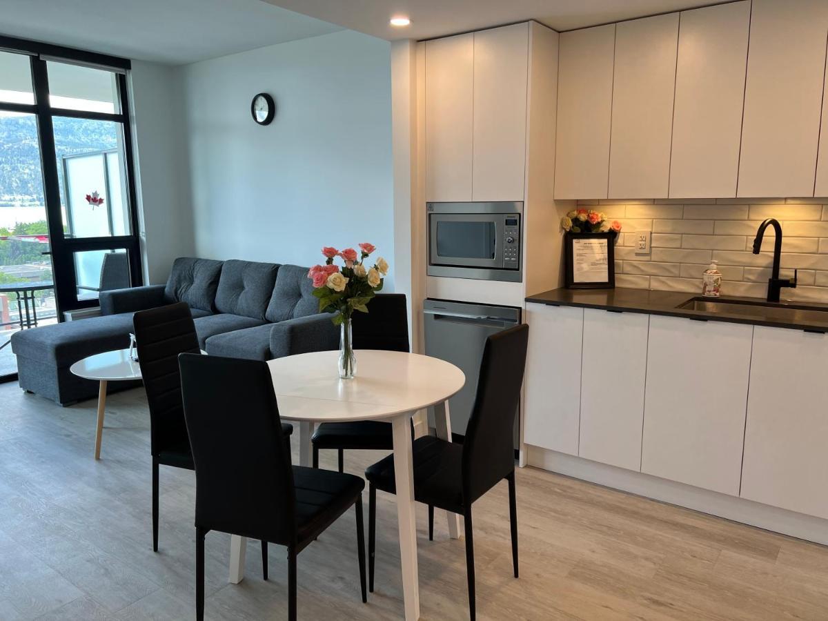 Amazing Brand New Lakeview Condo Downtown Kelowna Buitenkant foto