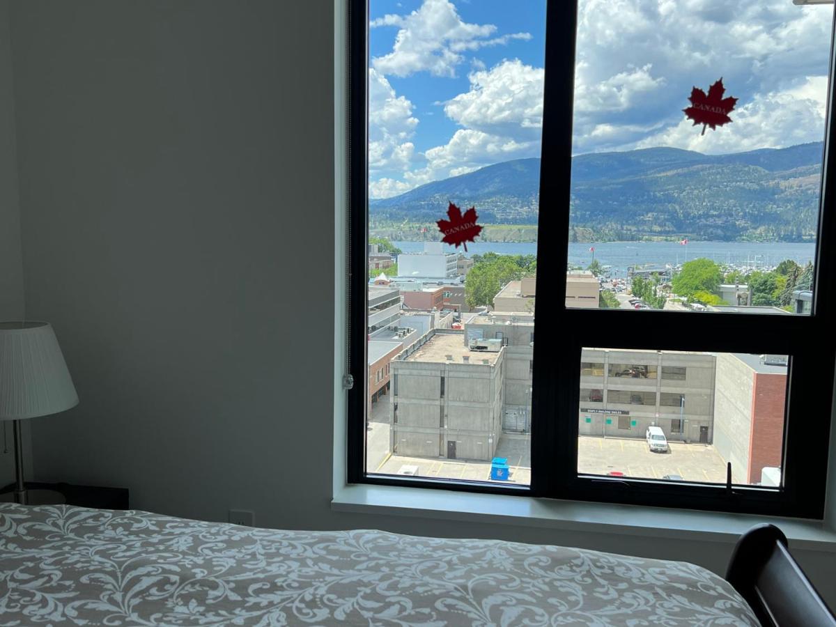 Amazing Brand New Lakeview Condo Downtown Kelowna Buitenkant foto